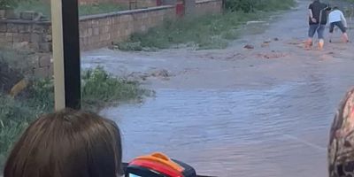 Kayseri'de Şiddetli Yağış Ulaşımda Aksamalara Neden Oldu