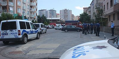 Kayseri’de Sokak Ortasında Silahlı Kavga!