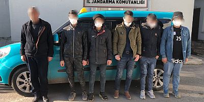 Kayseri’de Şüphe Üzerine Durdurulan Araçtan 5 Kaçak Göçmen Çıktı