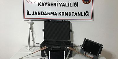 Kayseri’de Tarihi Eser Arayan 4 Kişi Suçüstü Yakalandı