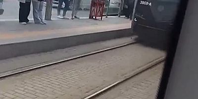 Kayseri’de Tramvay Yayaya Çarptı