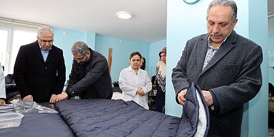 Kayseri'de Üretilen Uyku Tulumları Deprem Bölgesine Gönderiliyor