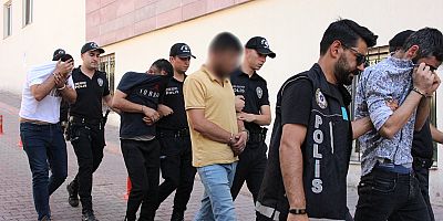 Kayseri’de Uyuşturucu Madde Operasyonunda 5 Şüpheli Adliyeye Sevk Edildi