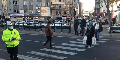 Kayseri'de Yayalara Yol Vermeyen 41 Araç Sürücüsüne Ceza