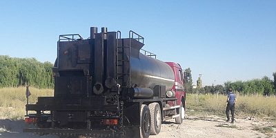 Kayseri'de zift yüklü tanker alev aldı: 1 yaralı