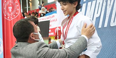 Kayseri'den Tarihi Karate Başarısı