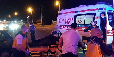 Kayseri'deotomobil çarpıştı: 3 yaralı! 