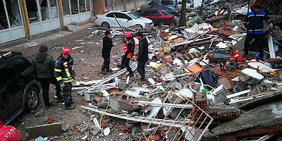 Kayseri İtfaiyesi Deprem Bölgesinde 34 Kişiyi Sağ Olarak Çıkardı