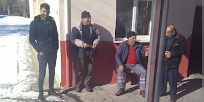 Kayseri Kamber’de Köylüler Taş Ocağı Firmasını Köy Kahvesinde Protesto Etti