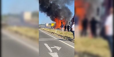 Kayseri-Kırşehir Karayolunda Tır Alev Alev Yandı