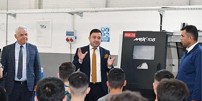 Kayseri OSB Başkanı Yalçın Teknik Kolej’de Denetim Yaptı, Öğrencilere Nasihatte Bulundu