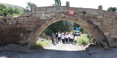 Kayseri Protokolü Koiramaz Vadisinde Doğa Yürüyüşü Yaptı
