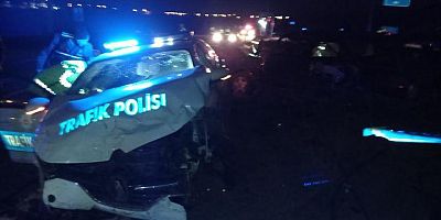 Kayseri-Sivas Karayolunda Otomobil Polis Otosuna Çarptı: 4 Yaralı