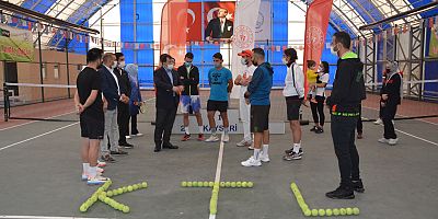 Kayseri Tenis İl Turnuvası Yapıldı
