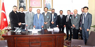 Kayseri Yozgatlılar Federasyonu’ndan Ak Parti Milletvekili İsmail Emrah Karayel’e İade-İ Ziyaret