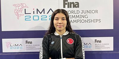 Kayserili Mehlika Kuzeh Yalçın Kadınlar Yüzme Yarışmasında Dünya 3'üncüsü Oldu