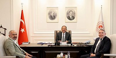 Kayserispor başkanı Ali Çamlı, Ankara’da Özhaseki İle Görüştü