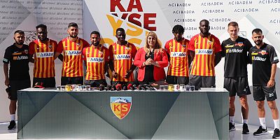 Kayserispor'dan İmza Şov