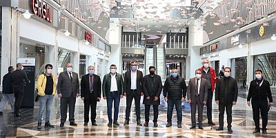 KİG (Kayseri İnternet Gazetecileri) Platformu üyeleri Kumsmall Avm yönetimini ziyaret etti