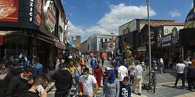 Kısıtlama Sonrası İlk Cumartesi Yoğunluk Sürdü