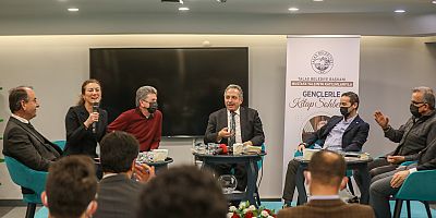 Kitap Sohbetleri 'Geçmişten Geleceğe' Uzandı