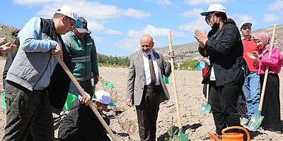 Kocasinan’da Fidanlar Bu Hafta +1 Değerli