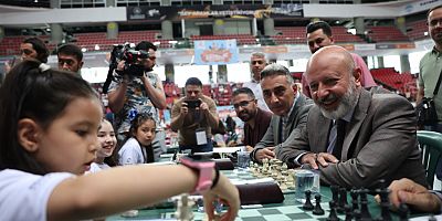 Kocasinan’da İlkokullar Arası Ödüllü Satranç Takım Turnuvası Başladı