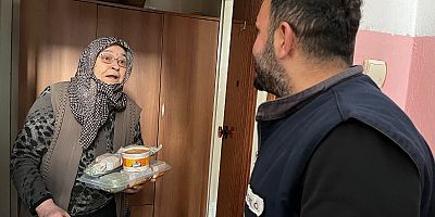 Kocasinan’ın ‘Gönül Kazan’ Projesiyle 229 Vatandaşın Evine Sıcak Yemek Ulaştırılıyor