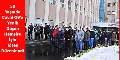 Koronavirüsten Ölen Hemşire İçin Tören