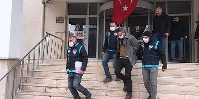 Kuyumcuyu Boynundan Bıçaklayan Şüpheli Tutuklandı