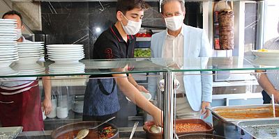 LGS Türkiye Birincisi Lokanta İşleten Babasına Yardım Ediyor