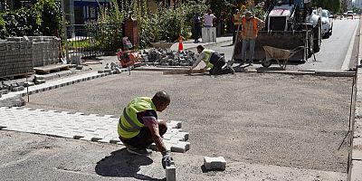 Mahallelerde Kaldırım Çalışmaları Aralıksız Devam Ediyor