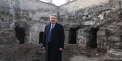 Melikgazi 500 Yıllık Gön Han’a Yeni Bir Soluk Kazandırıyor