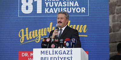 Melikgazi Belediyesi Evlerin Anahtarlarını Teslim Etti