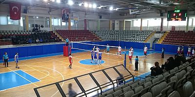 Melikgazi Belediyespor Voleybol Takımı Yine Lider