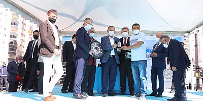 Melikgazi’de 210 Dairenin Anahtar Teslimi Töreni Yapıldı