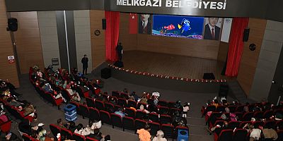 Melikgazi'de Çocuklara Sinema Keyfi Devam Ediyor