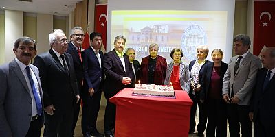 Melikgazi’de Öğretmenler Günü Kutlandı