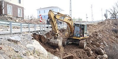 Melikgazi'de Yol Genişletme Çalışmaları Sürüyor