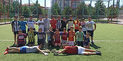 Melikgazi Futbol Okulunun Öğrencileri Kapanış Turnuvası Yapacak
