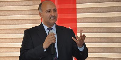 Memduh Başkan Süresi Bitene Kadar Görevinde Kalmalıdır!