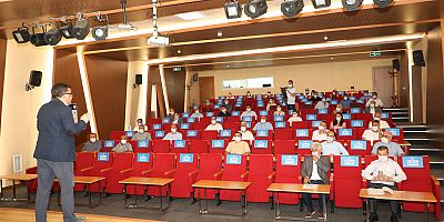 Merkezine İnsanı Alan Bir Anlayış Hakim