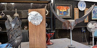 Metal Malzemeleri Sanat Eserine Dönüştürüyor