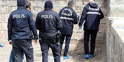 Mezarlık Çalışanının İhbarı Polisi Harekete Geçirdi