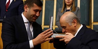 MHP’den İstifa Eden Baki Ersoy Yeniden Partisine Dönüyor