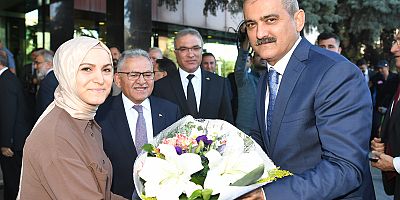 Milli Eğitim Bakanı Özer, Başkan Büyükkılıç’ı Ziyaret Etti