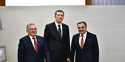 Milli Eğitim Bakanı Ziya Selçuk Develi’de