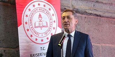 Milli Eğitim Bakanı Ziya Selçuk Kayseri'de