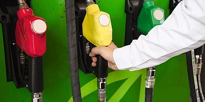 Motorine ve Benzine Yine Zam