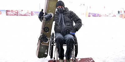 Motosiklet Kazasında Felç Olan Nazım, Snowboardla Hayata Tutundu